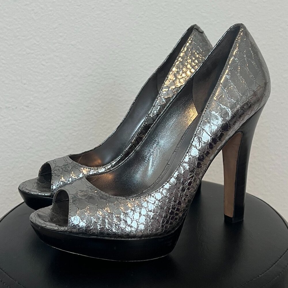 VIA SPIGA Silver Metallic Snakeskin Peep Toe Platform Pump Sexy Club Business 9